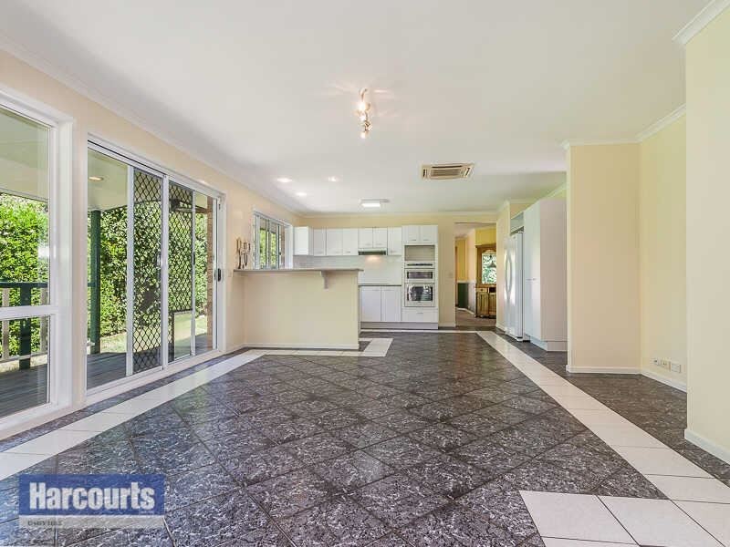 80 Parkview Cres, Cornubia QLD 4130