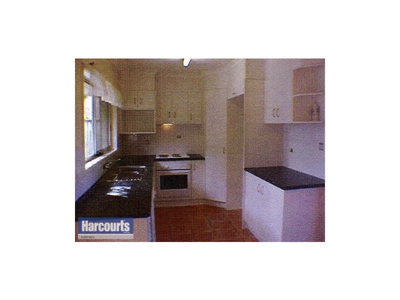 5 Begonia St, Daisy Hill QLD 4127