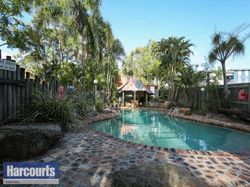 1/111 Barbaralla Drive, Springwood QLD 4127