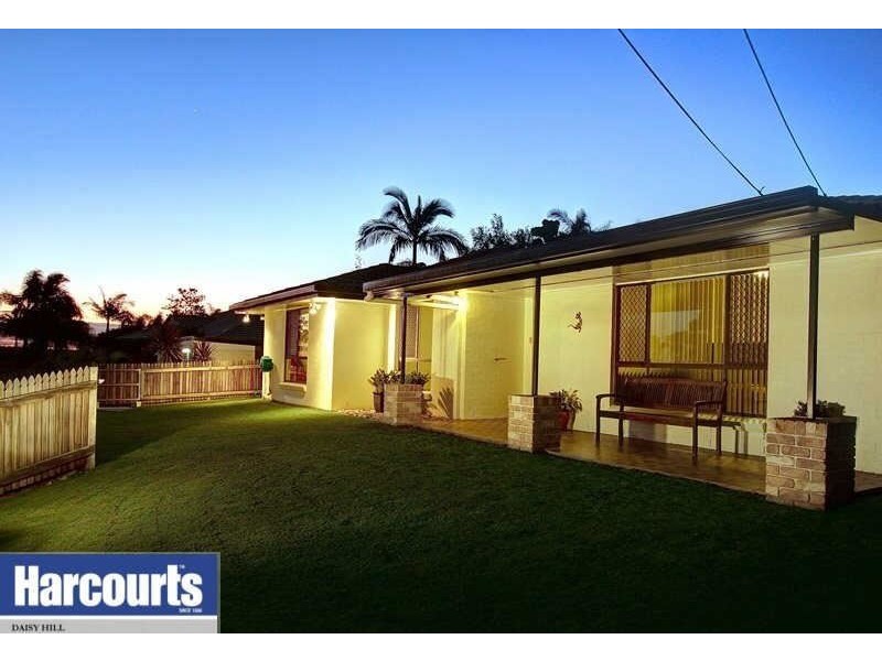 62 Jilbard Drive, Springwood QLD 4127