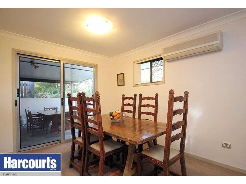62 Jilbard Drive, Springwood QLD 4127