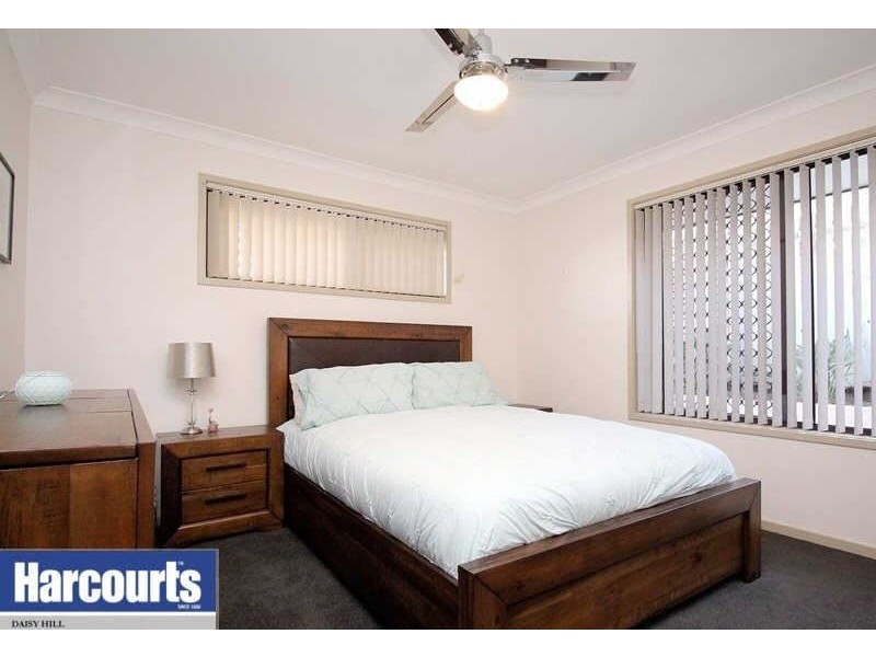 62 Jilbard Drive, Springwood QLD 4127