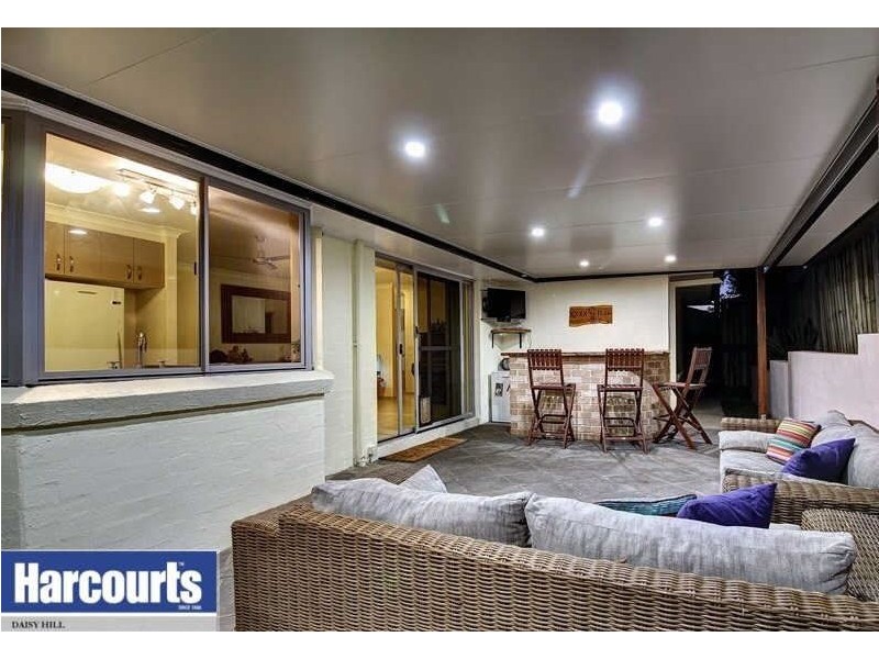 62 Jilbard Drive, Springwood QLD 4127