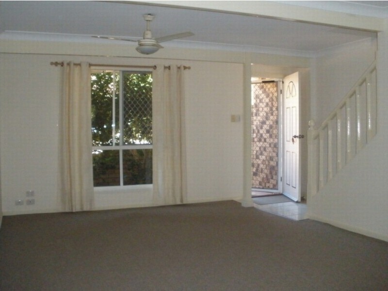 26/3809 Pacific Highway, Tanah Merah QLD 4128