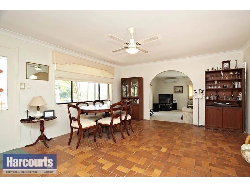 10 Osanna Street, Daisy Hill QLD 4127