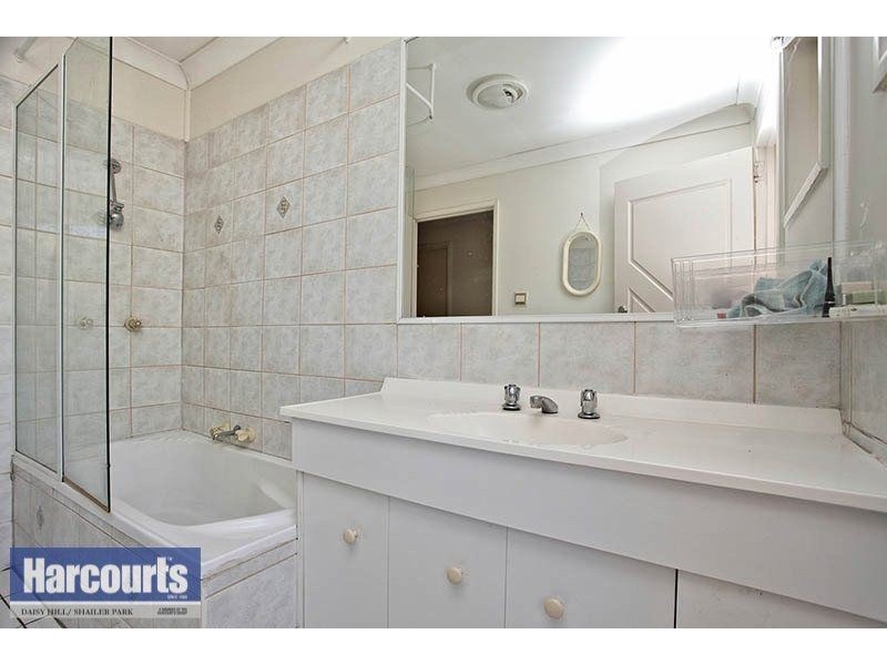 10 Osanna Street, Daisy Hill QLD 4127