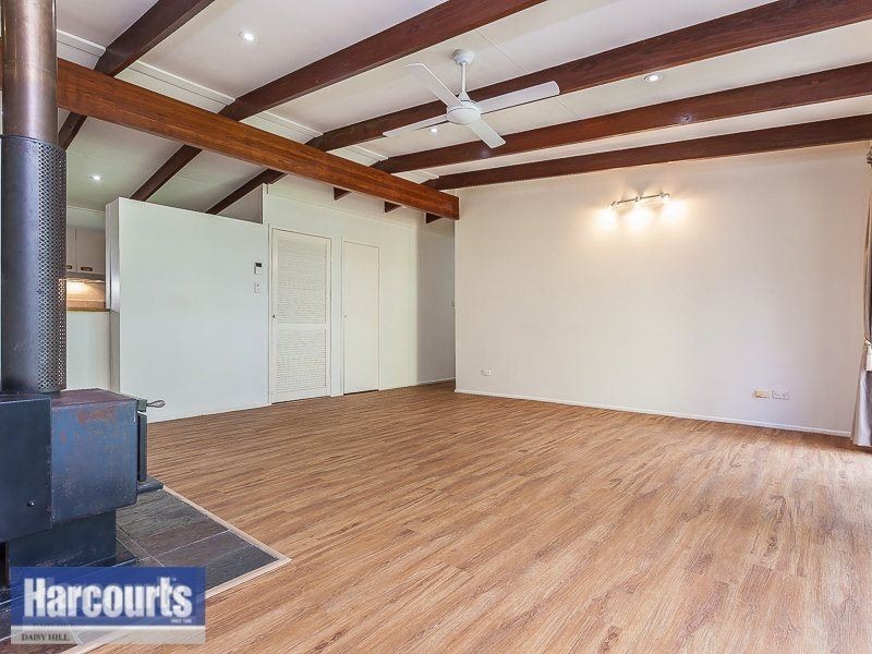 16 Lewina Street, Daisy Hill QLD 4127