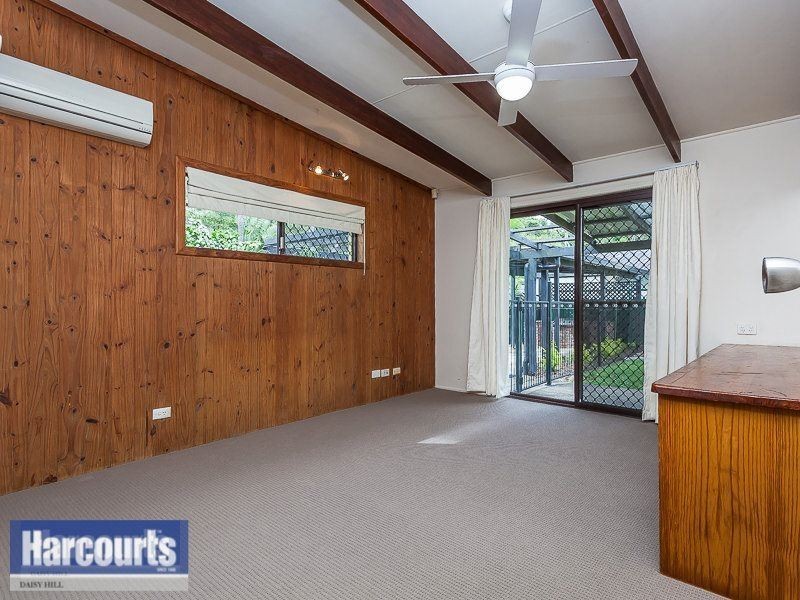 16 Lewina Street, Daisy Hill QLD 4127