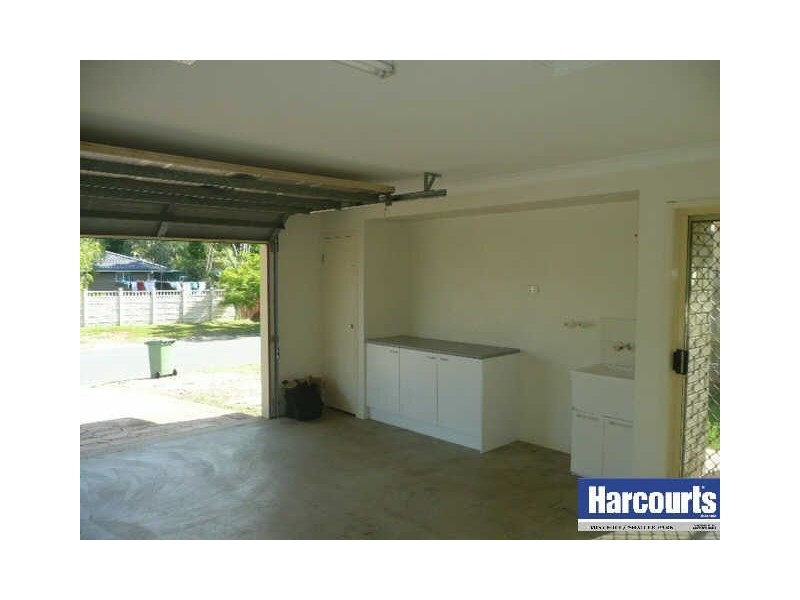 1  Brentwood Drive, Daisy Hill QLD 4127