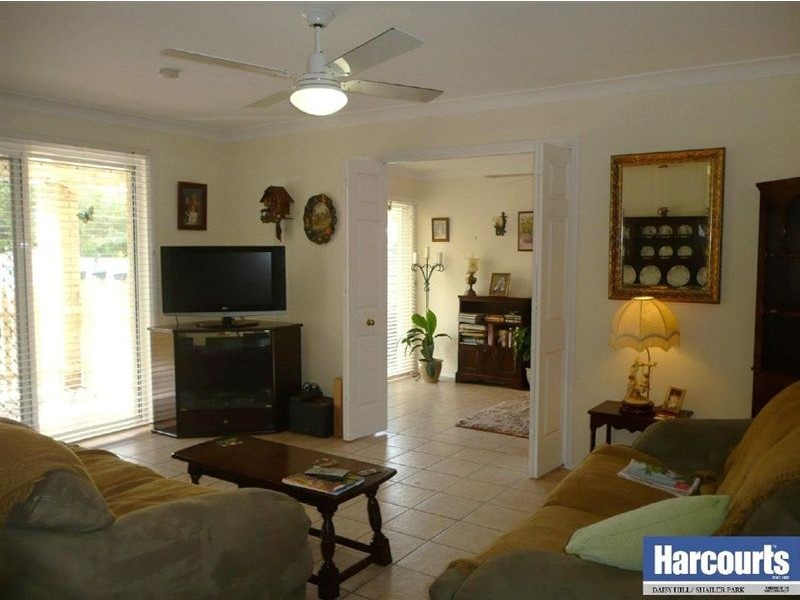 84 Lyndale Street, Daisy Hill QLD 4127