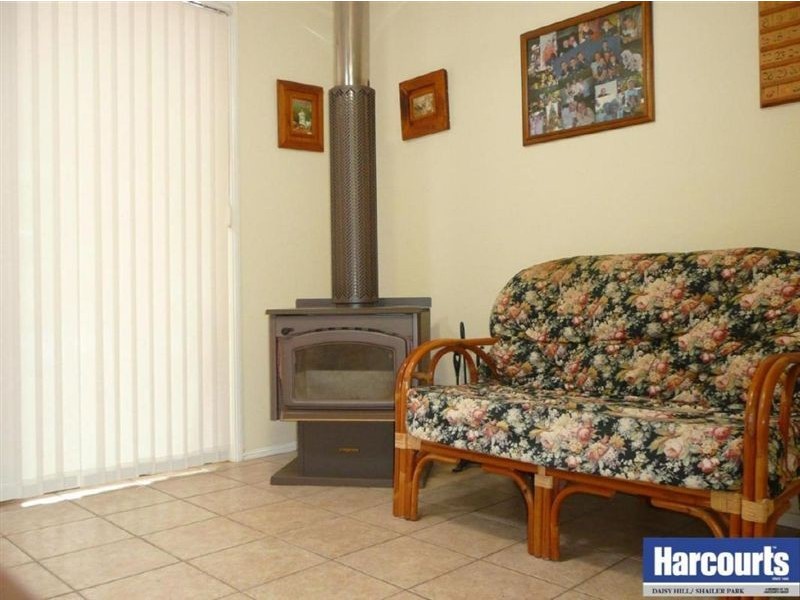 84 Lyndale Street, Daisy Hill QLD 4127