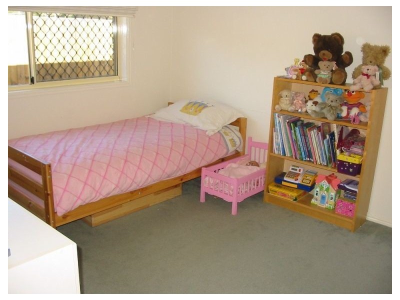11a Begonia Street, Daisy Hill QLD 4127