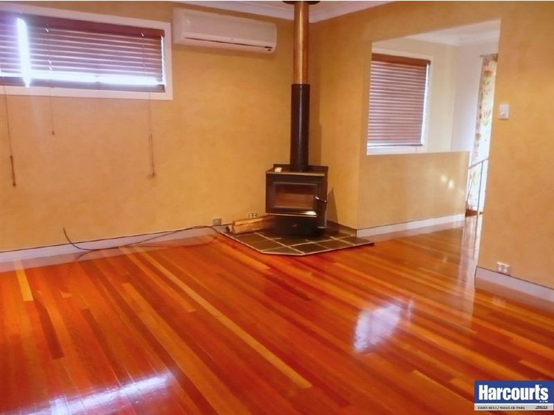 12 Coolcrest Street, Daisy Hill QLD 4127