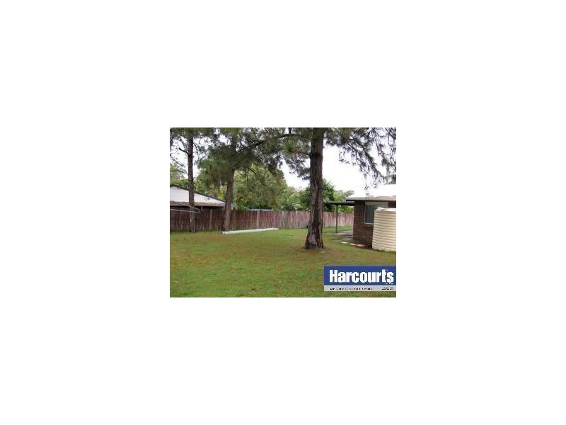 6 Moore Street, Loganlea QLD 4131