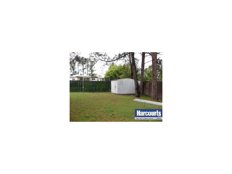 6 Moore Street, Loganlea QLD 4131