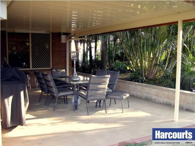 3 Setaria Cl, Cornubia QLD 4130