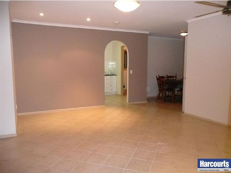 11 Sherwood Crescent, Daisy Hill QLD 4127