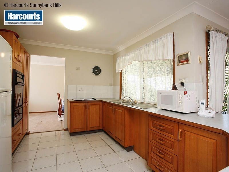 Meadowbrook QLD 4131