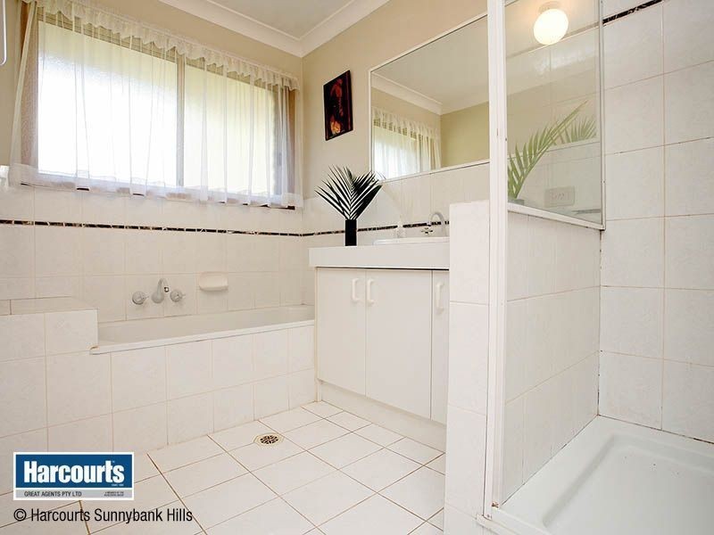 Meadowbrook QLD 4131