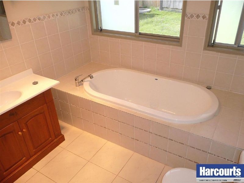 5 Oleander Street, Daisy Hill QLD 4127