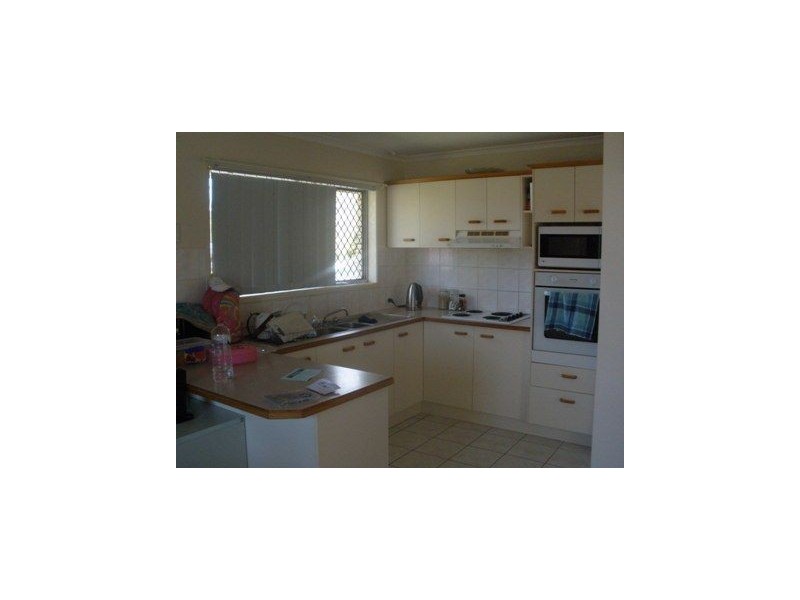 1 Springfield Cres, Daisy Hill QLD 4127