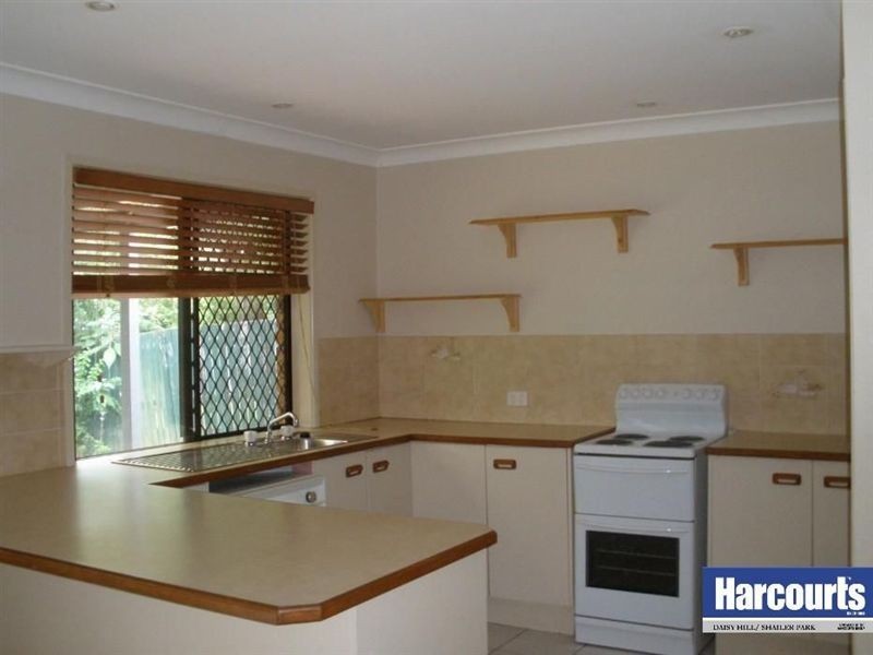 26 Oxley Circuit, Daisy Hill QLD 4127