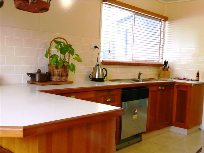 10 Mildred Street, Kingston QLD 4114