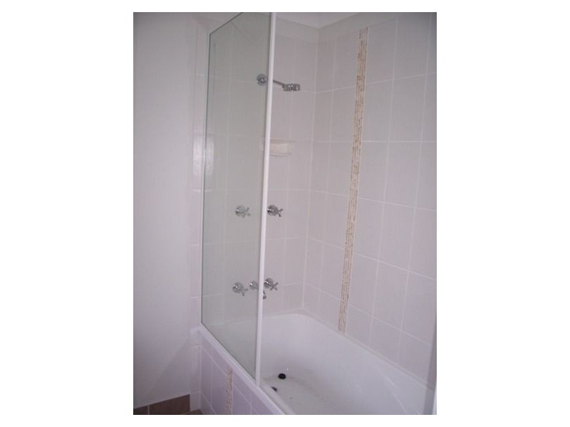 14b Karawatha Street, Springwood QLD 4127