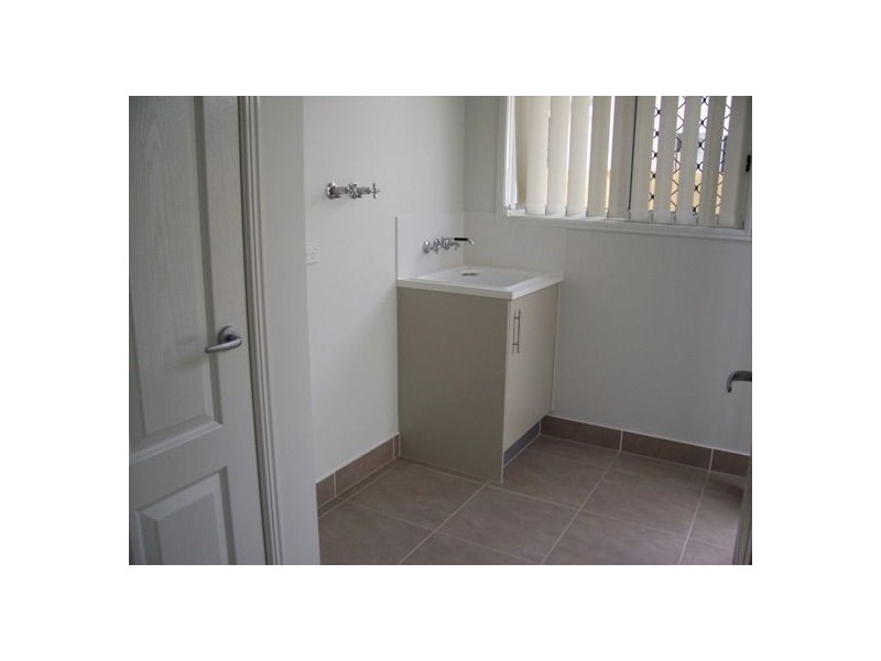 14b Karawatha Street, Springwood QLD 4127