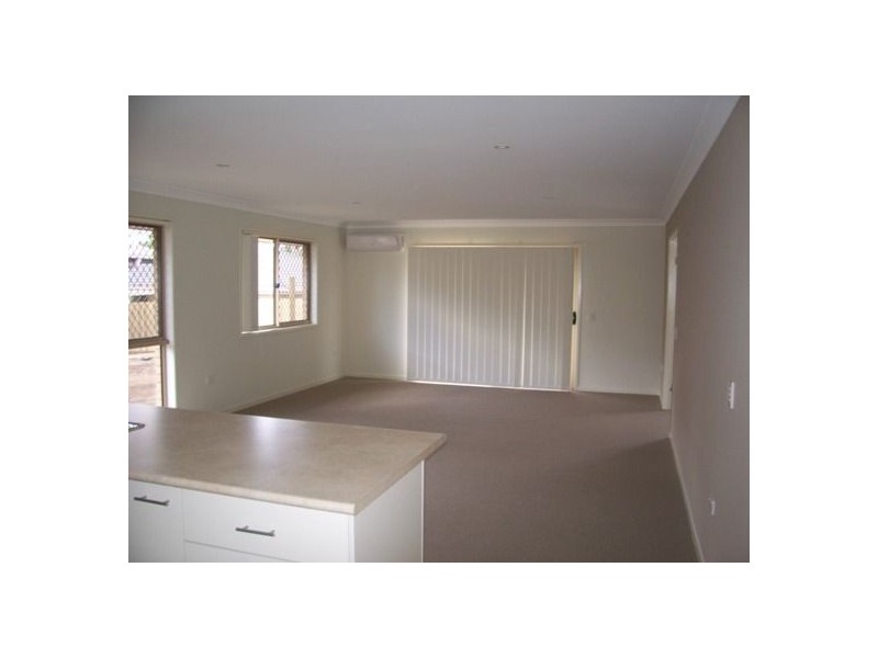 2/23 Darryl Street, Loganlea QLD 4131