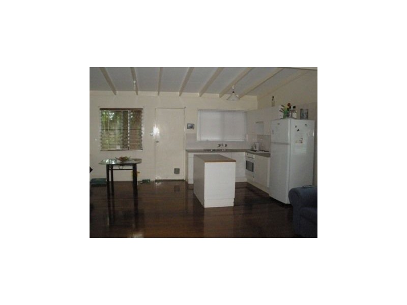 16 Mayflower Street, Daisy Hill QLD 4127