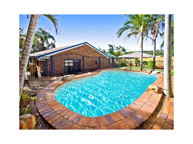18 Brentwood Drive, Daisy Hill QLD 4127