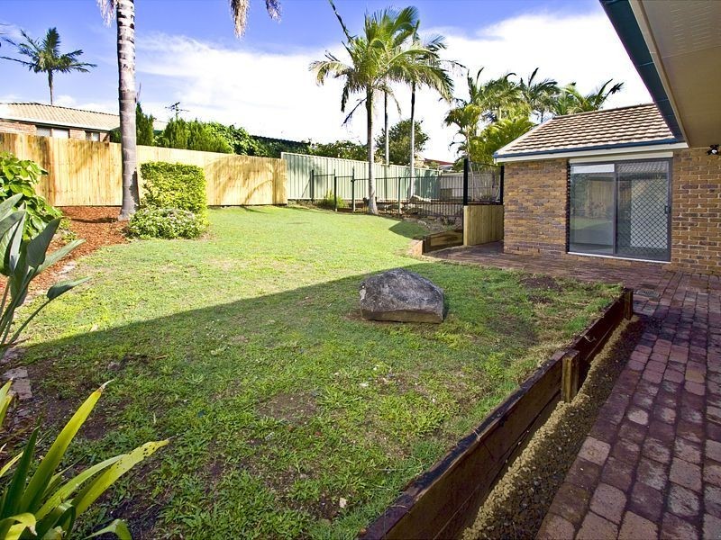 18 Brentwood Drive, Daisy Hill QLD 4127