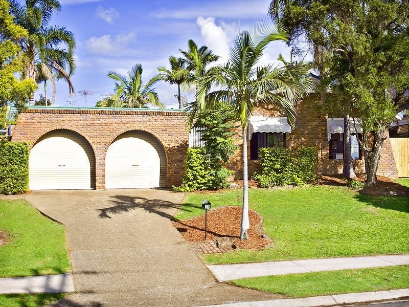 18 Brentwood Drive, Daisy Hill QLD 4127