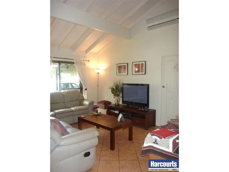 14 Lobelia Ave, Daisy Hill QLD 4127