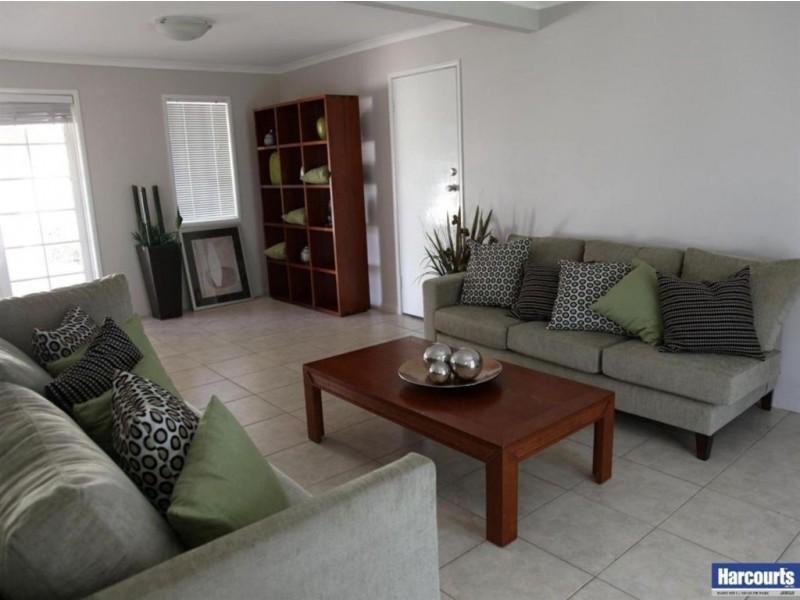 2 Hillside Drive, Daisy Hill QLD 4127