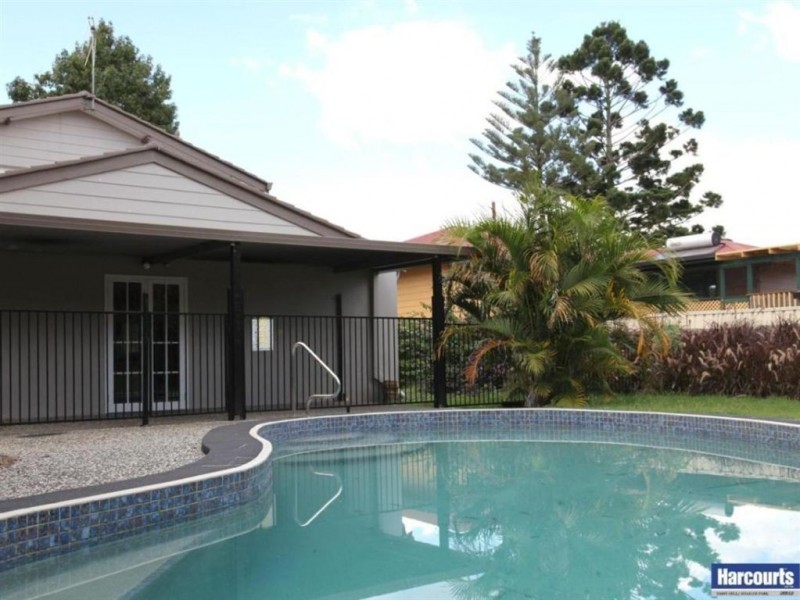2 Hillside Drive, Daisy Hill QLD 4127