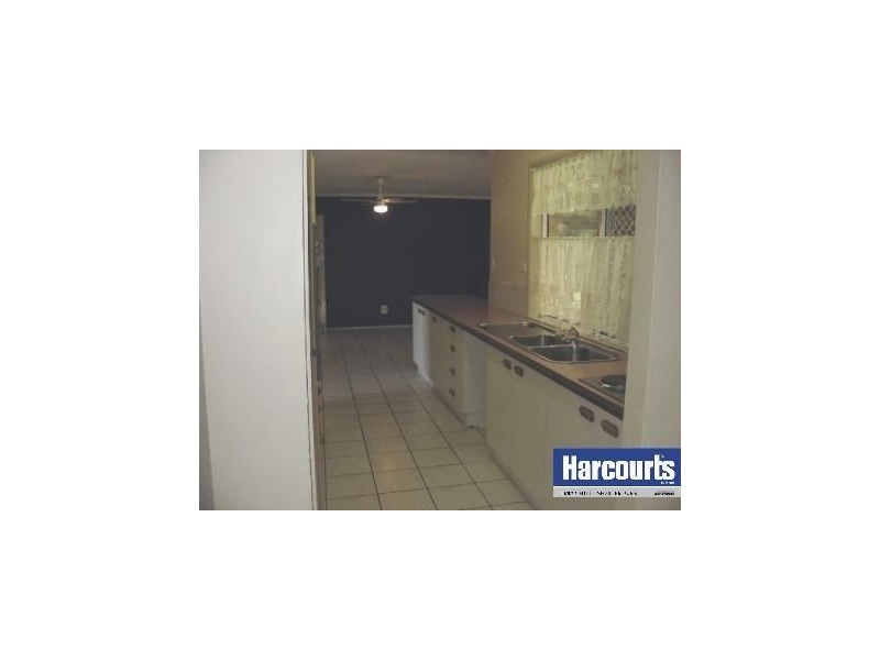 1 Haymer Street, Meadowbrook QLD 4131