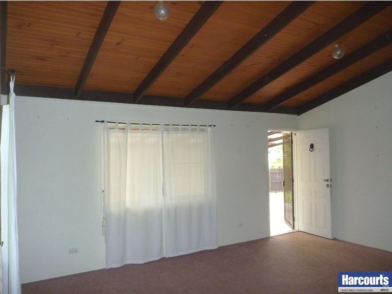 6 El Rancho Street, Daisy Hill QLD 4127