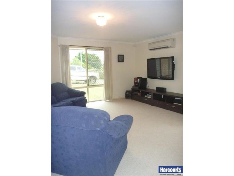 98 Plantain Rd, Shailer Park QLD 4128
