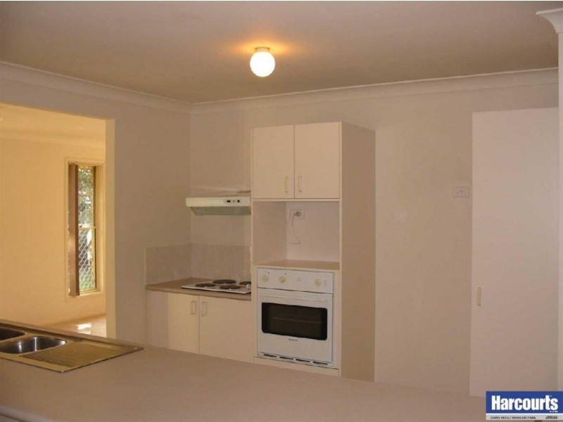 105 Pohon Drive, Tanah Merah QLD 4128