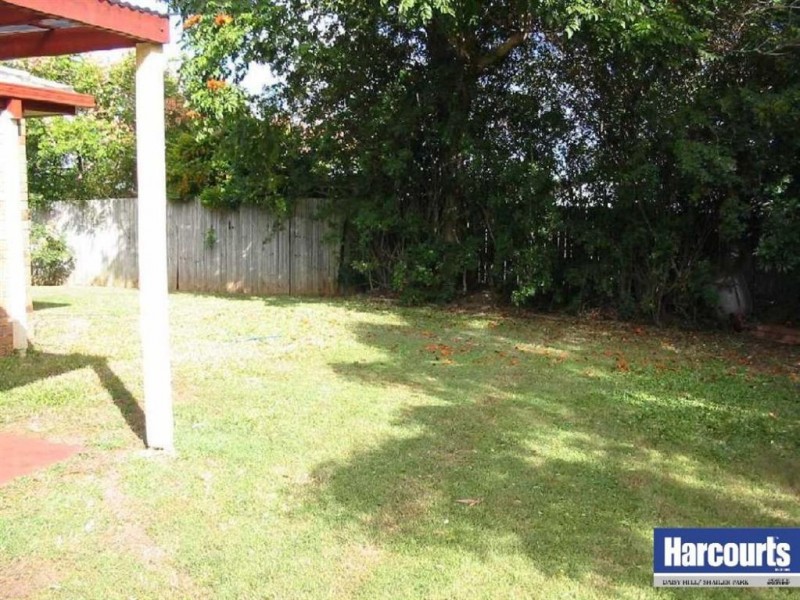 105 Pohon Drive, Tanah Merah QLD 4128