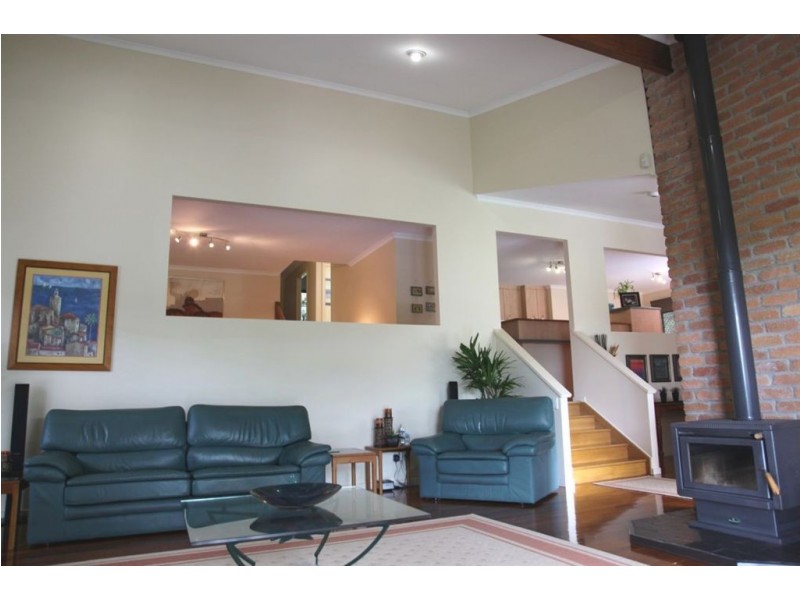 10 Quondare Court, Springwood QLD 4127