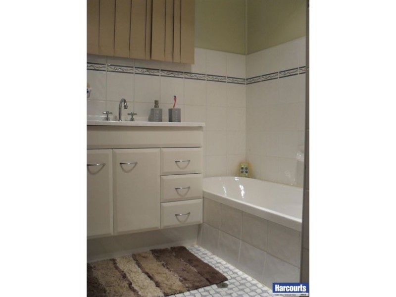 28-30 Brisbane Street, Kingston QLD 4114