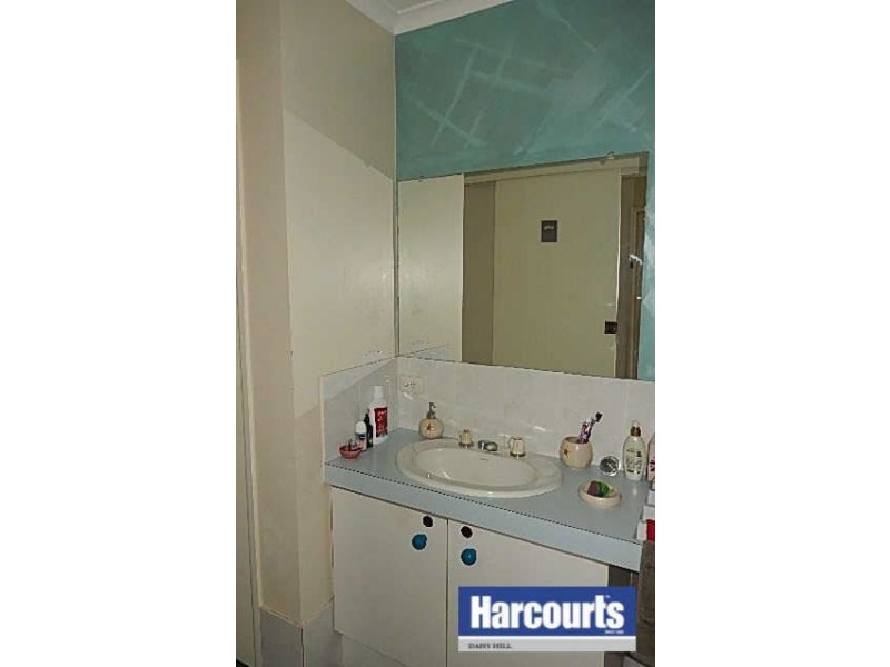 11 Boronia Ave, Daisy Hill QLD 4127