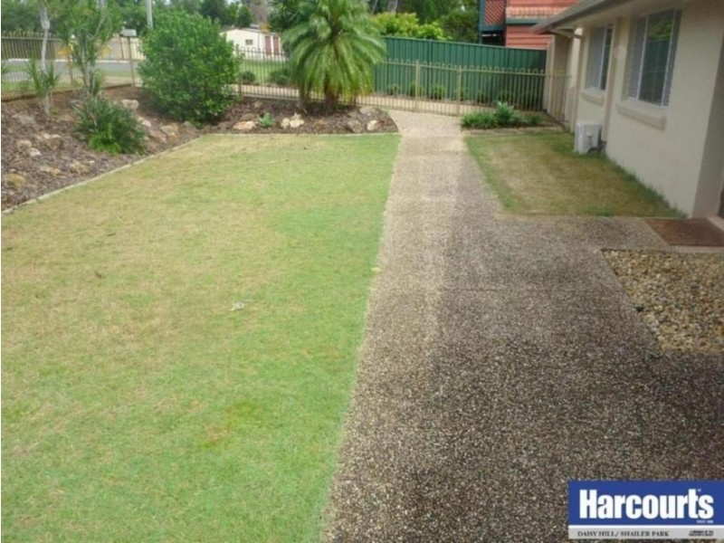17 Boronia Ave, Daisy Hill QLD 4127