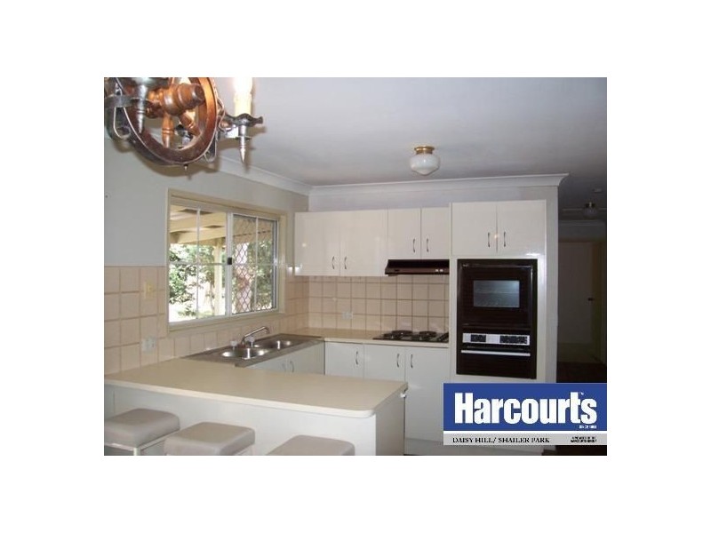 3 Brigalow Street, Daisy Hill QLD 4127