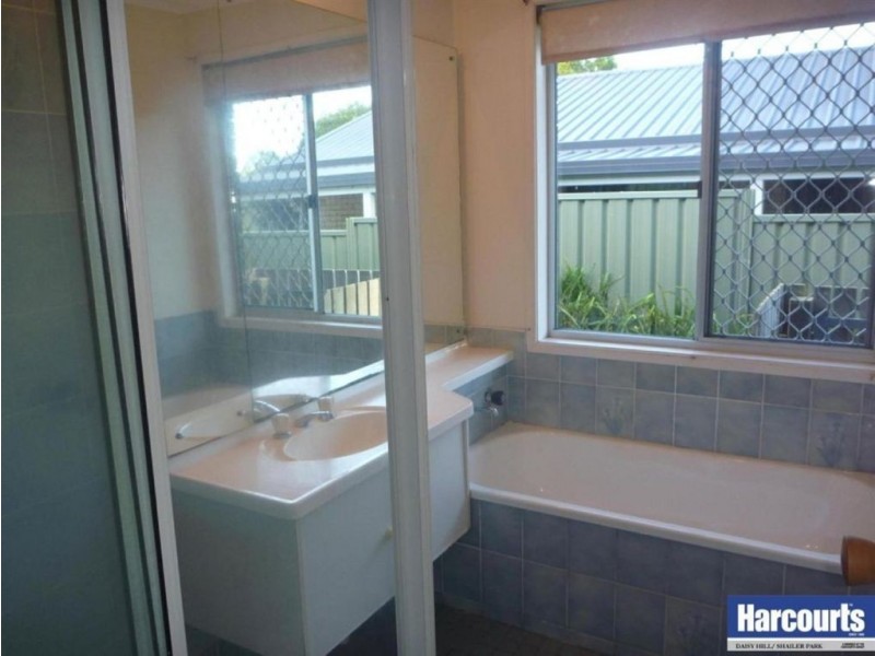 54 Brentwood Drive, Daisy Hill QLD 4127