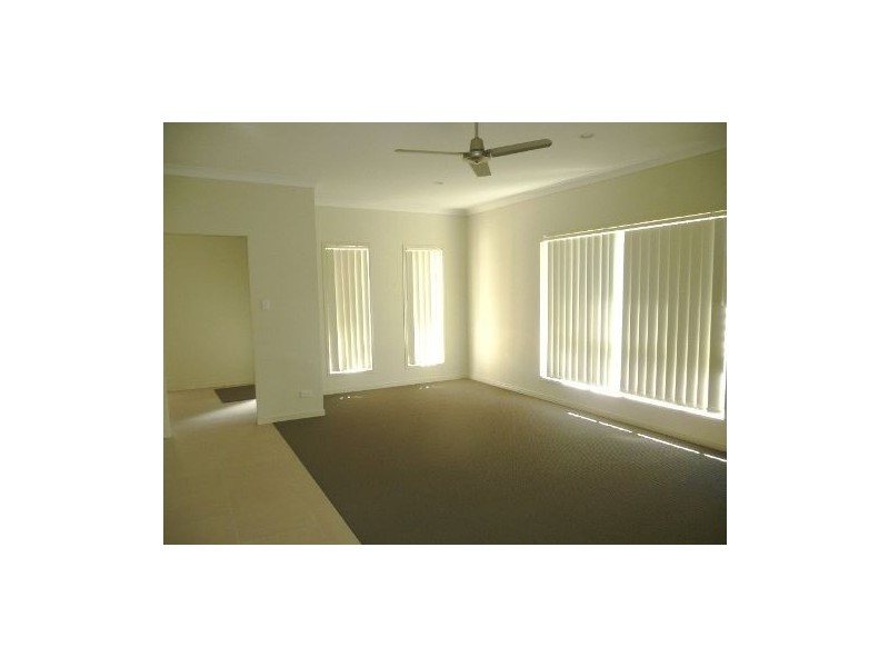 40 Constellation Dr, Loganholme QLD 4129