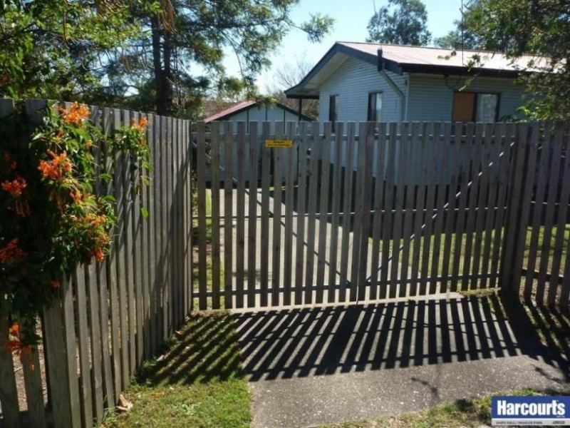 46 Dennis Road, Springwood QLD 4127